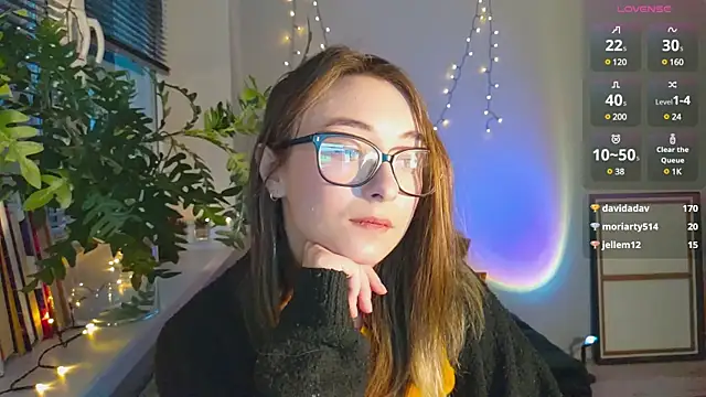 Snapshot of monlight__dana chatting on December 26, 2:27 pm monlight  dana online show from December 26, 2:27 pm