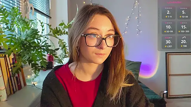 Snapshot of monlight__dana chatting on December 27, 12:12 pm monlight  dana online show from December 27, 12:12 pm