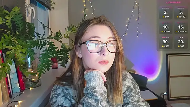 Snapshot of monlight__dana chatting on December 30, 2:19 pm monlight  dana online show from December 30, 2:19 pm