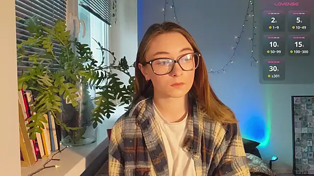 Snapshot of monlight__dana chatting on January 18, 12:15 pm monlight  dana online show from January 18, 12:15 pm