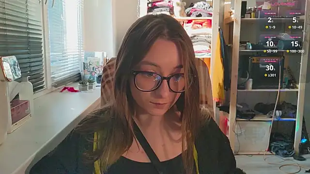 Snapshot of monlight__dana chatting on February 12, 1:48 pm monlight  dana online show from February 12, 1:48 pm