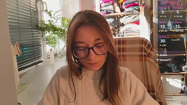 Snapshot of monlight__dana chatting on March 8, 1:14 pm monlight  dana online show from March 8, 1:14 pm