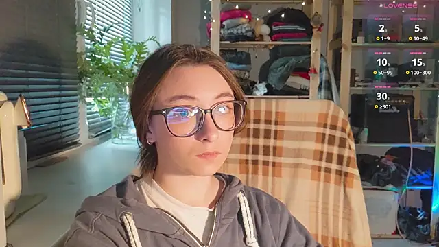 Snapshot of monlight__dana chatting on March 18, 1:20 pm monlight  dana online show from March 18, 1:20 pm