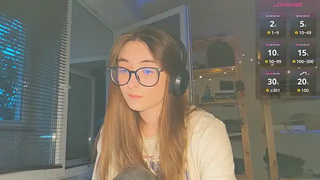 Snapshot of monlight__dana chatting on September 14, 5:01 pm monlight  dana online show from September 14, 5:01 pm