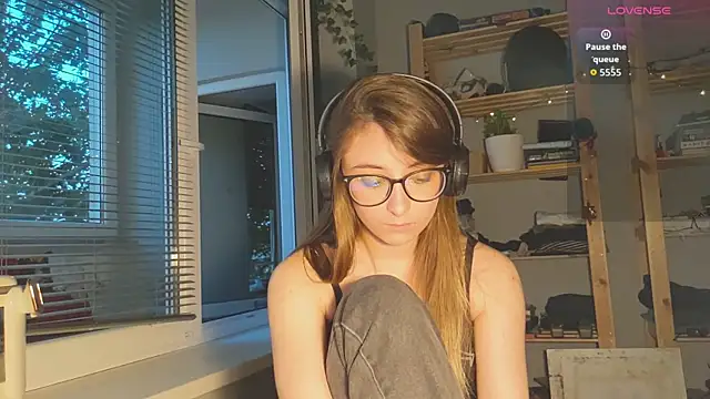 Snapshot of monlight__dana chatting on September 20, 4:52 pm monlight  dana online show from September 20, 4:52 pm