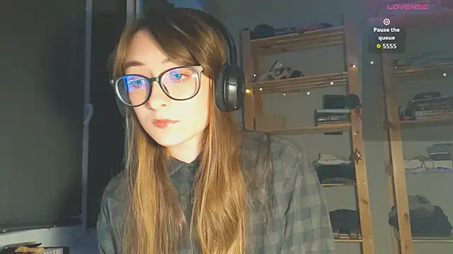 Snapshot of monlight__dana chatting on October 4, 8:40 pm monlight  dana online show from October 4, 8:40 pm