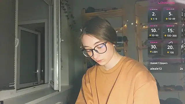 Snapshot of monlight__dana chatting on October 9, 10:41 pm monlight  dana online show from October 9, 10:41 pm