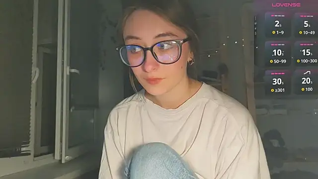 Snapshot of monlight__dana chatting on October 29, 5:47 pm monlight  dana online show from October 29, 5:47 pm