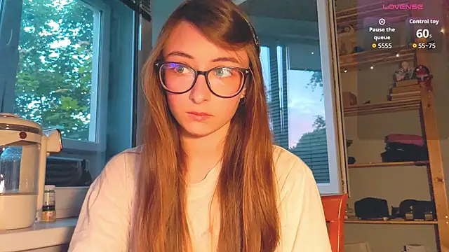 Snapshot of monlight__dana chatting on June 2, 6:54 pm monlight dana online show from June 2, 6:54 pm