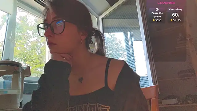 monlight  dana online show from June 26, 4:44 pm
