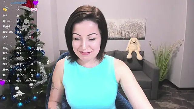 Snapshot of Emily_Midlton chatting on December 24, 2:01 pm Emily Midlton online show from December 24, 2:01 pm