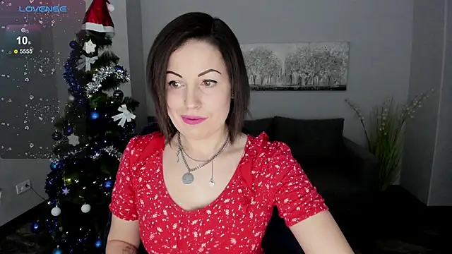 Snapshot of Emily_Midlton chatting on December 30, 12:54 am Emily Midlton online show from December 30, 12:54 am