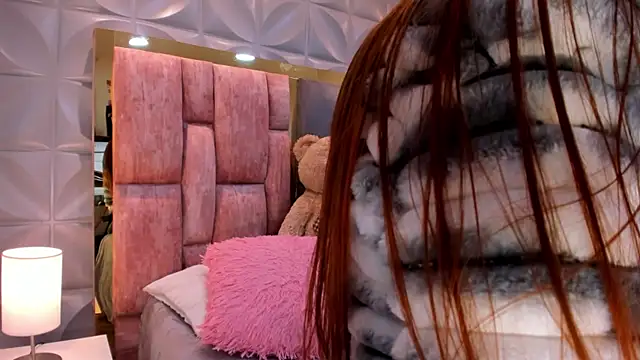 Charlotte Ice1 online show from April 16, 1:12 pm