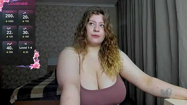 Snapshot of MariaStuart chatting on October 6, 4:15 pm MariaStuart online show from October 6, 4:15 pm