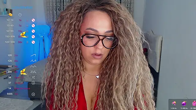  Just a queen 3 online show from December 16, 9:03 am