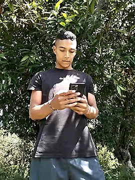 Demiansteven2 online show from November 7, 4:51 pm