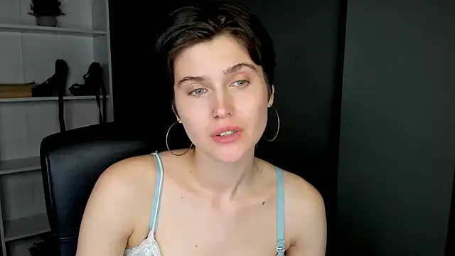 sarah perfect online show from April 19, 5:34 pm