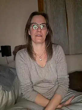 SpiceLea online show from December 17, 9:16 pm