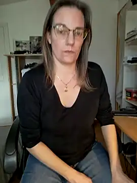 SpiceLea online show from December 21, 2:37 pm