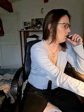 SpiceLea online show from January 25, 2:36 pm