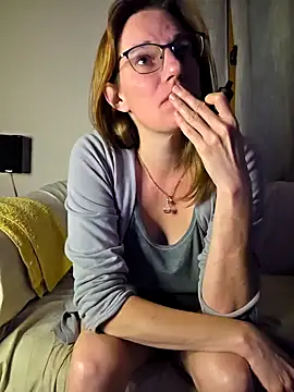 SpiceLea online show from September 16, 10:22 pm