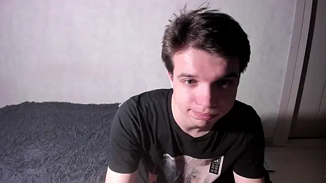 Snapshot of tailer_ chatting on December 11, 5:59 pm tailer online show from December 11, 5:59 pm