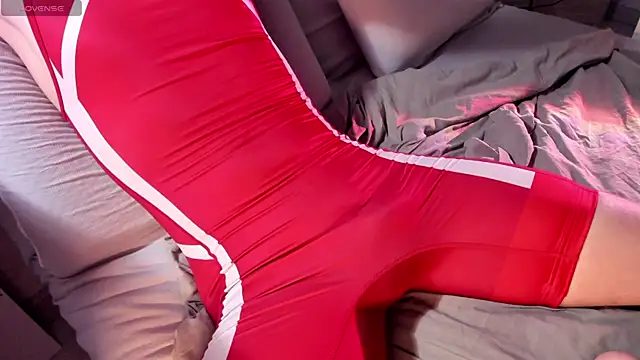 Snapshot of tailer_ chatting on September 25, 4:54 pm tailer online show from September 25, 4:54 pm