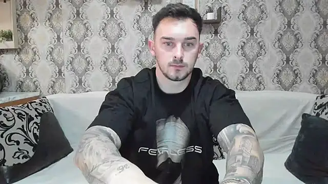 Jonmusclemaster online show from December 12, 8:32 pm