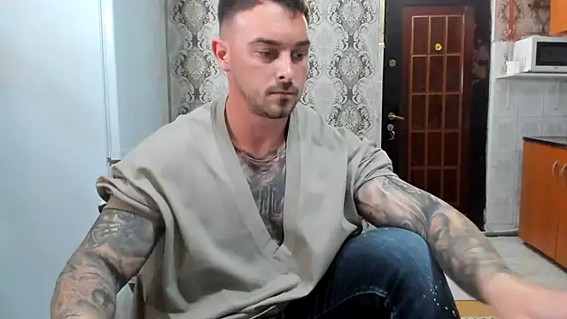Snapshot of Jonmusclemaster chatting on June 1, 7:59 pm Jonmusclemaster online show from June 1, 7:59 pm