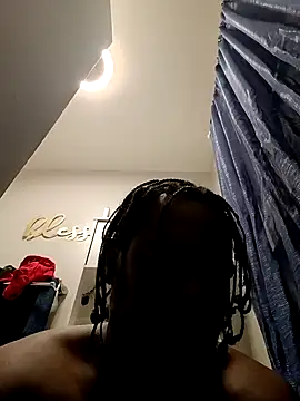 Snapshot of MRHANDSOME3800 chatting on January 9, 12:57 am MRHANDSOME3800 online show from January 9, 12:57 am