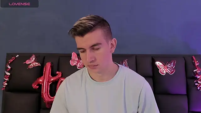 MikaelSlow online show from February 14, 3:47 am