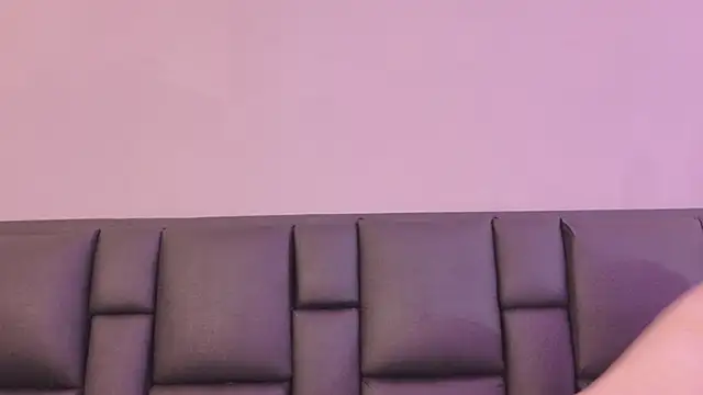 MikaelSlow online show from April 3, 3:15 am