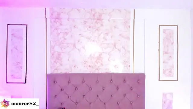 GENNESIS LOVE online show from April 24, 4:48 am