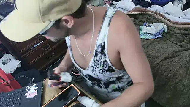 Snapshot of ROCKHARDDADDY86 chatting on July 28, 2:57 pm ROCKHARDDADDY86 online show from July 28, 2:57 pm