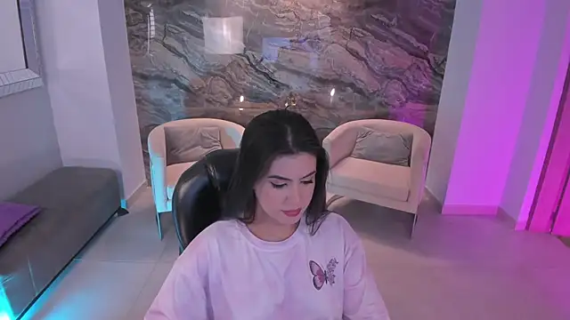 Snapshot of AngelicaVega chatting on July 5, 5:20 pm AngelicaVega online show from July 5, 5:20 pm