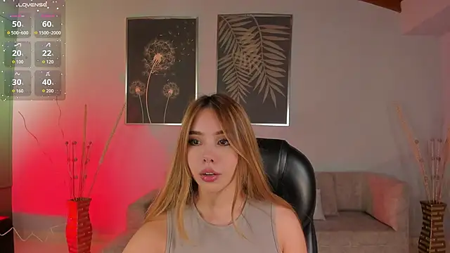 CarolineGraceX online show from December 1, 10:53 am