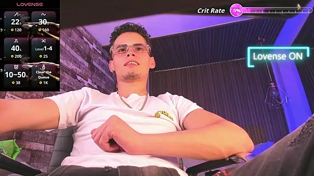 Snapshot of _white_fox_1 chatting on September 28, 11:32 pm white fox 1 online show from September 28, 11:32 pm