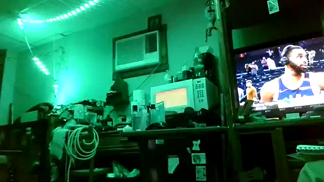 tongueispowerr6d9 online show from January 30, 6:46 am