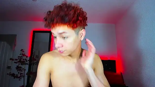 Snapshot of DavidfullOFlove chatting on January 15, 12:51 am DavidfullOFlove online show from January 15, 12:51 am