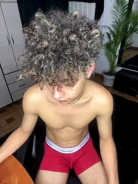 Snapshot of DavidfullOFlove chatting on October 29, 11:17 pm DavidfullOFlove online show from October 29, 11:17 pm