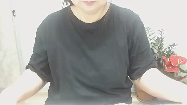 AsweetyAli online show from March 13, 5:30 pm