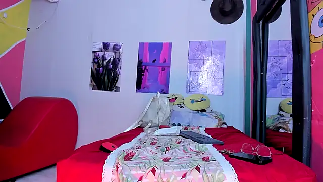 Snapshot of Laizasamantha2 chatting on January 10, 1:31 pm Laizasamantha2 online show from January 10, 1:31 pm