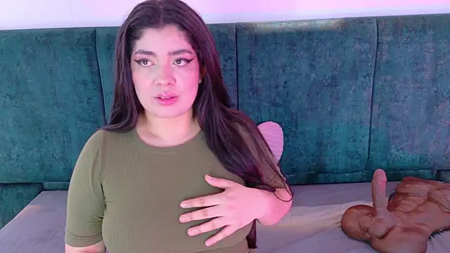 AgathaLynx online show from April 11, 10:52 am