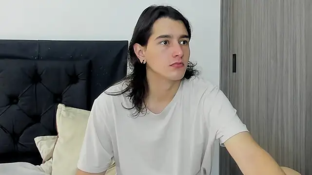 Snapshot of alex_connorr chatting on January 26, 4:51 pm alex connorr online show from January 26, 4:51 pm