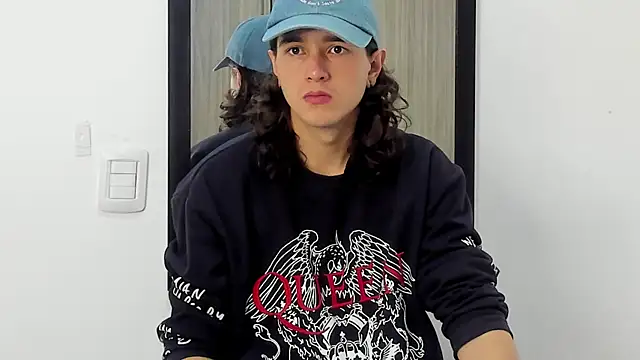 Snapshot of alex_connorr chatting on January 30, 2:58 pm alex connorr online show from January 30, 2:58 pm