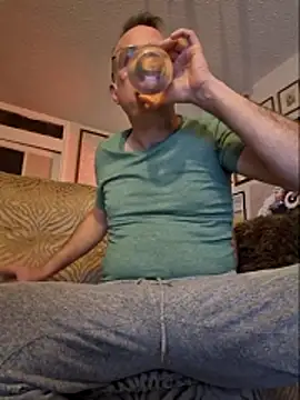 bibananaman online show from April 13, 11:43 pm