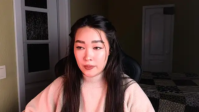 Snapshot of Erica_Wayne chatting on January 8, 5:48 am Erica Wayne online show from January 8, 5:48 am