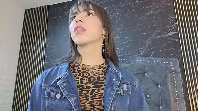 diosagolden online show from December 3, 8:40 pm