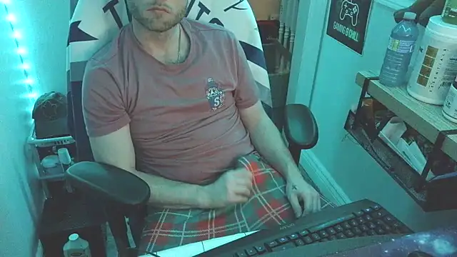 GeneralXMillyX online show from April 20, 5:43 am