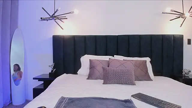 Snapshot of alaia7h chatting on February 22, 7:45 pm alaia7h online show from February 22, 7:45 pm